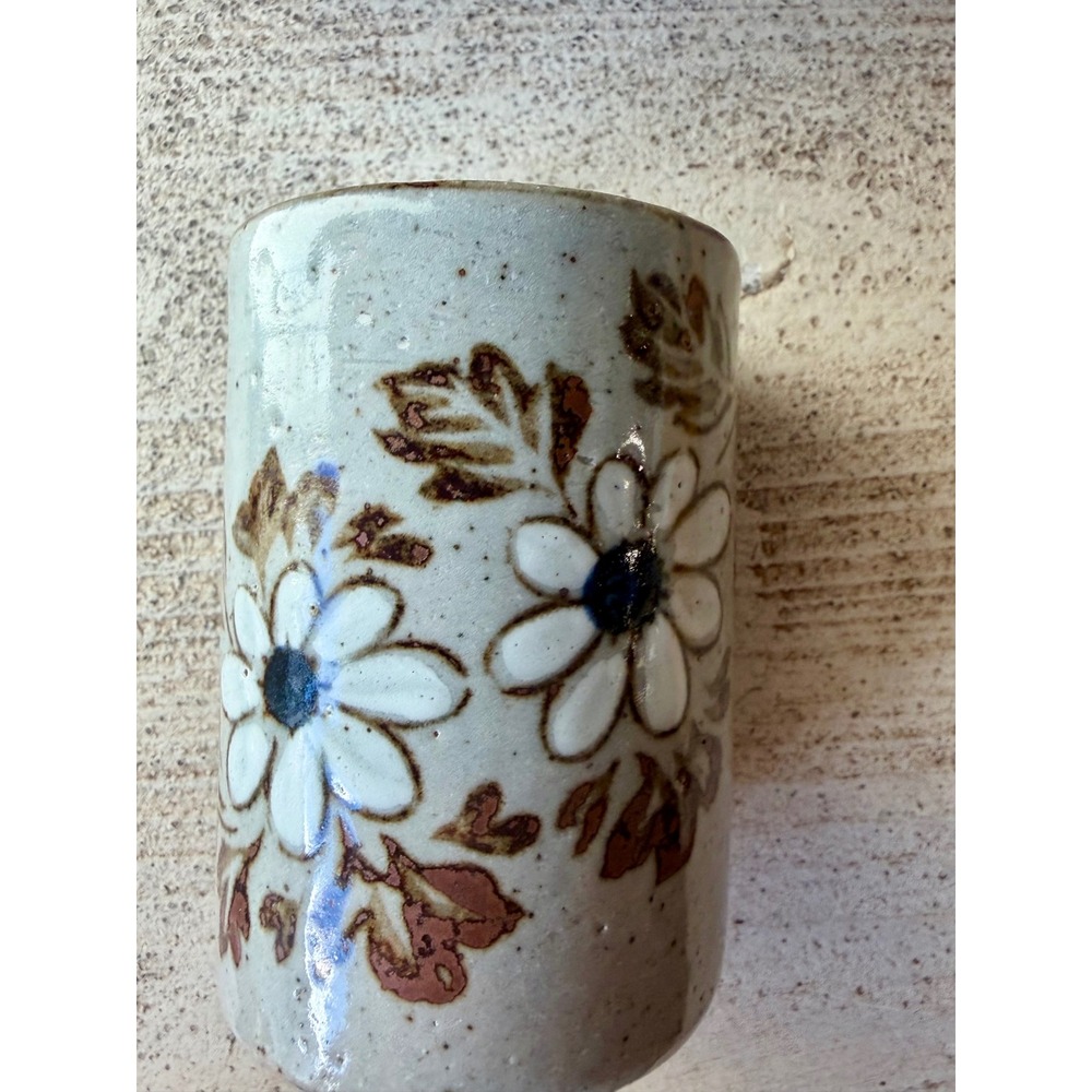 Vintage Mid Century Otagiri Original Speckled Stoneware, Daisy Floral cups - Picture 2 of 5